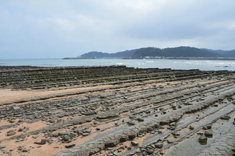 青島の隆起海床と奇形波蝕痕