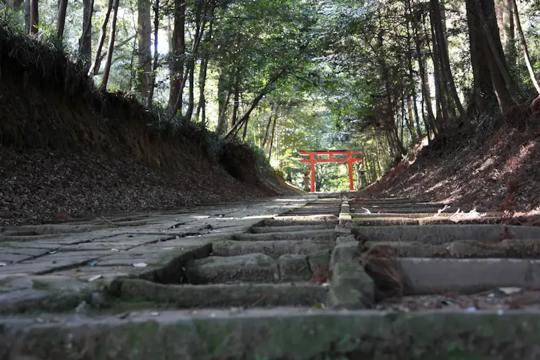 霧島岑神社