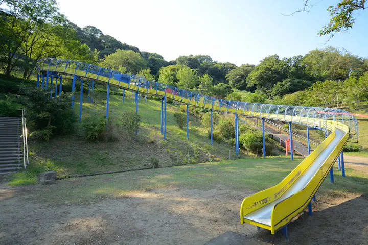 金沢自然公園では四季折々の景色を楽しめる