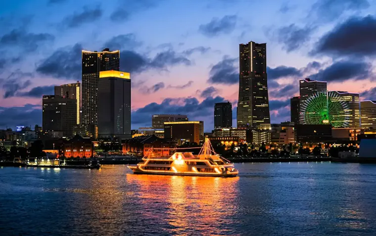 横浜港内遊覧船