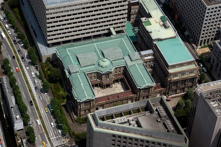 日本銀行を上から見ると…