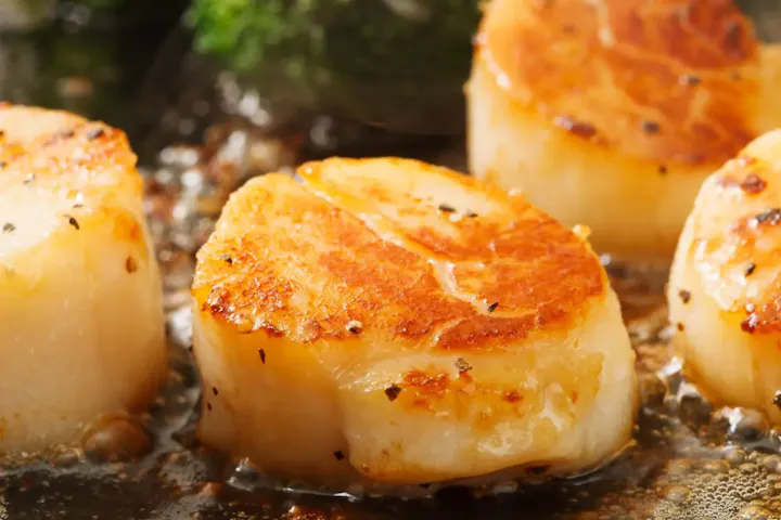もんじゃ以外の焼き物も楽しめる
