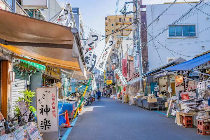 参拝のあとは築地散策へ