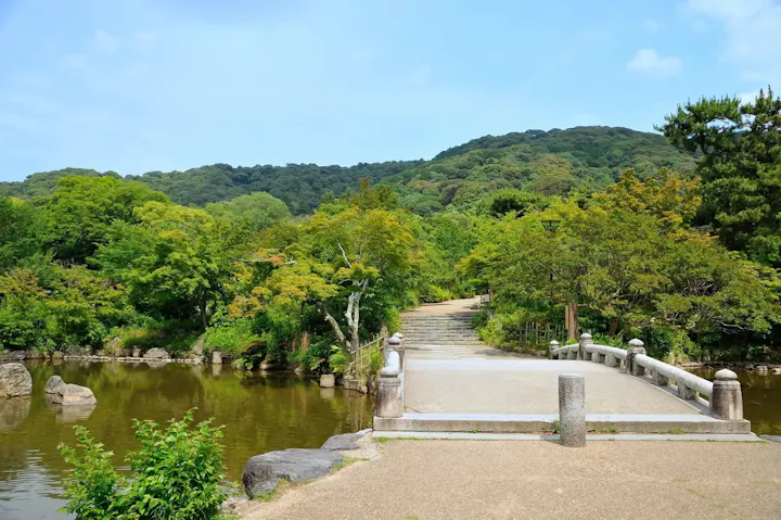 国の名勝に指定された庭園で癒しの時間を