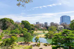 六義園