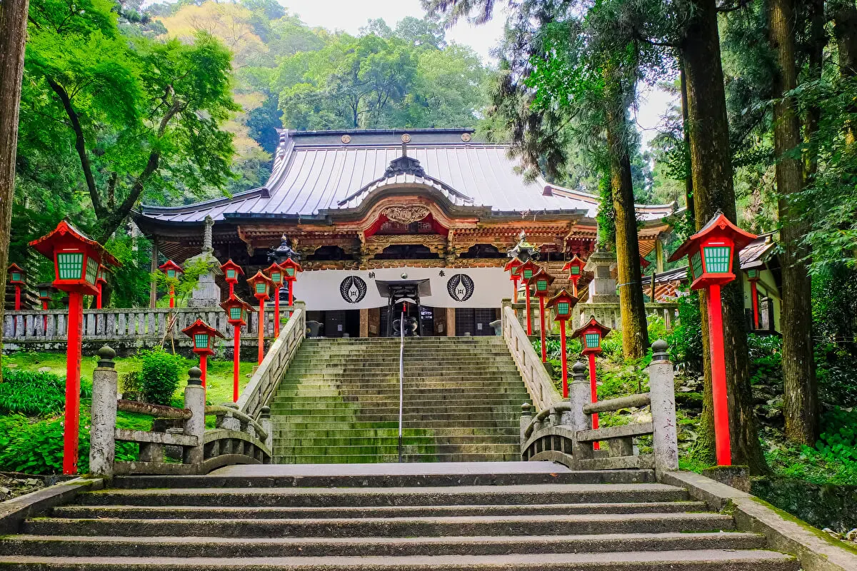 出流山 満願寺