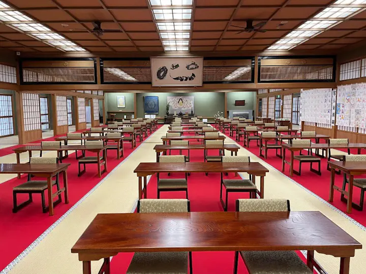 訪問者に対するもてなしの場・新別殿
