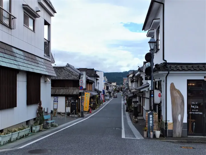 城下町の風情を残す歴史ある街！