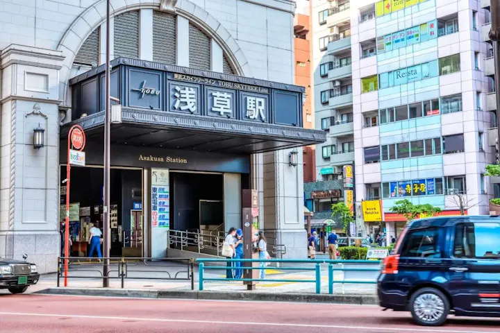 最寄り駅へつながる路線の多い便利な観光地