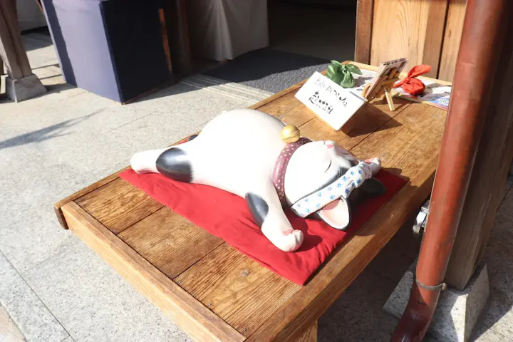 そこにもあそこにも！おかげ横丁の招き猫