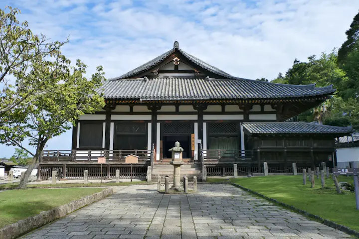 天平時代の空間、「法華堂」