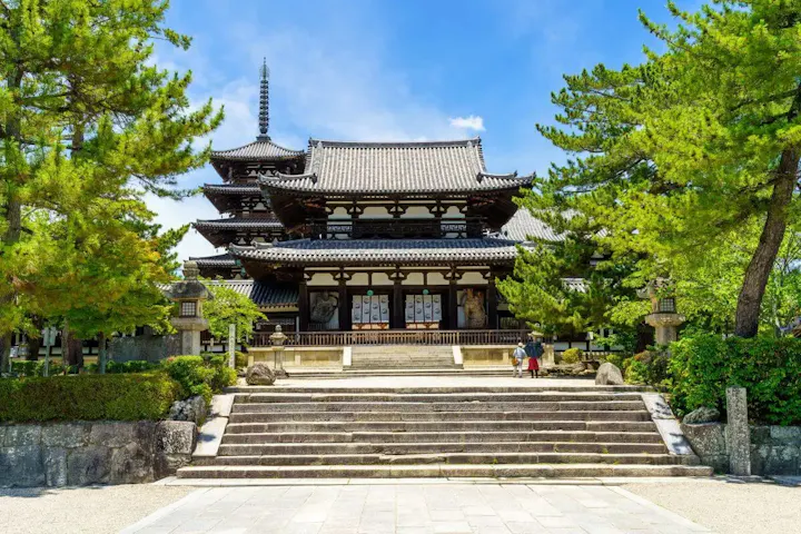圧倒的長い歴史を持つ寺院、法隆寺