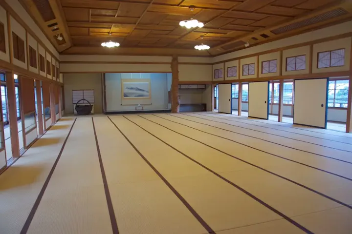 美しい木材の調和が特徴的!