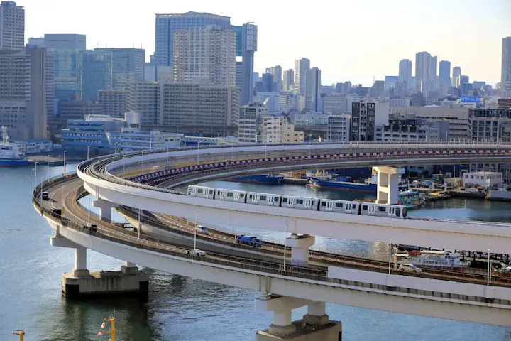 550台収容可能な駐車場を完備！