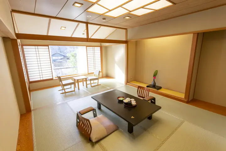 長い歴史を持つ老舗宿も！