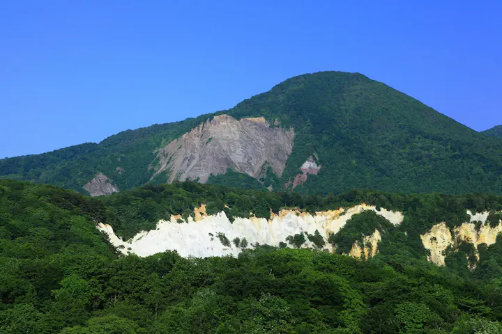豊かな自然に囲まれた景勝地！
