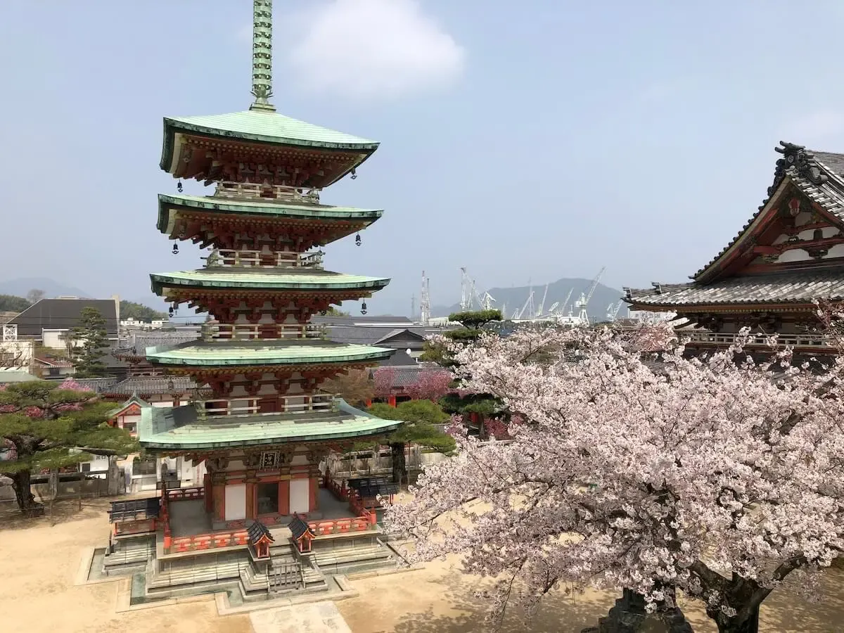 耕三寺・耕三寺博物館(写真 2)