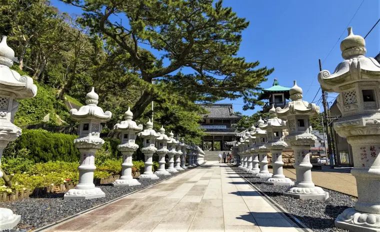 誕生寺