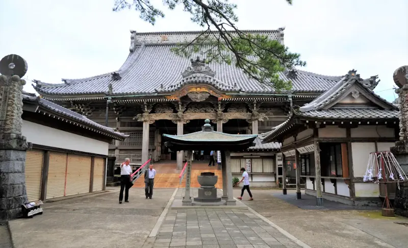 誕生寺