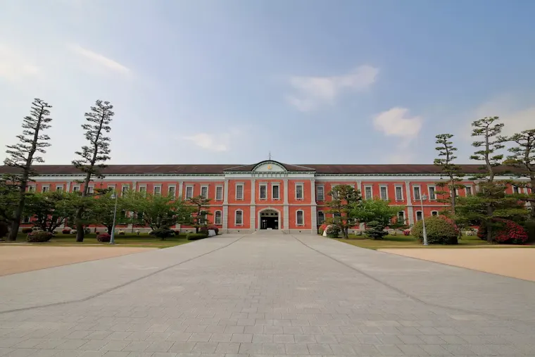 海上自衛隊（旧海軍兵学校）