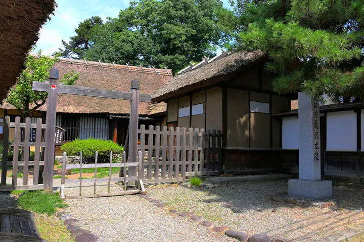 旧滝沢本陣で戦いの苛烈さを垣間見る