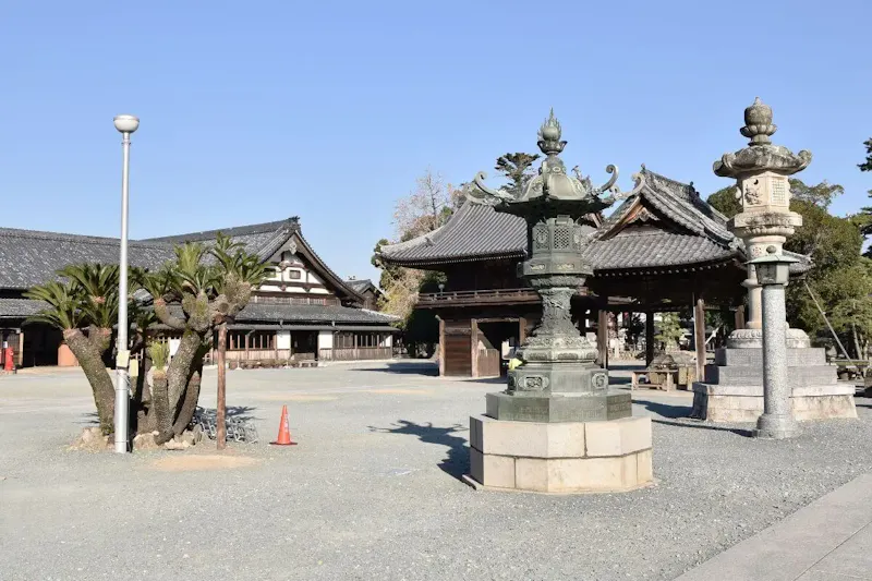 豊川稲荷
