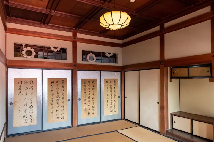 太宰や津島家の貴重な資料を展示する資料館