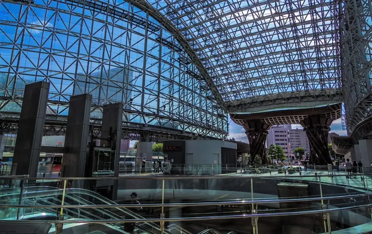 金沢駅(写真 2)