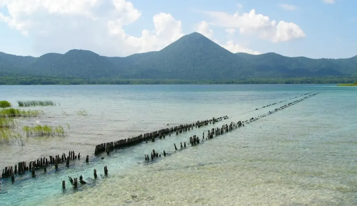 宇曽利山湖