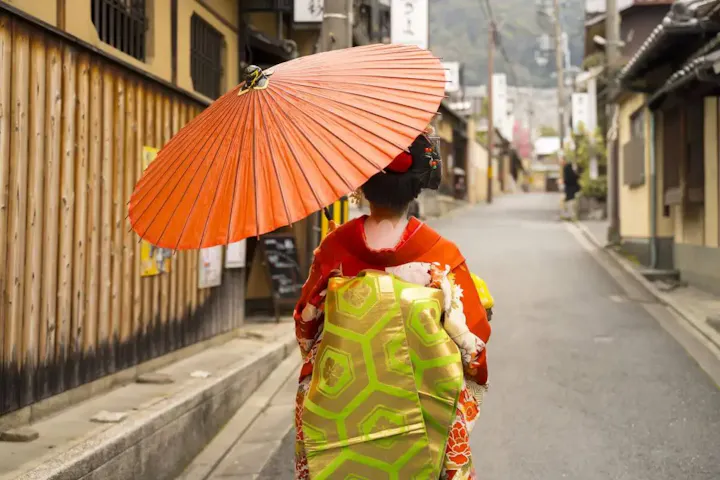 温泉とともに栄えた芸妓文化