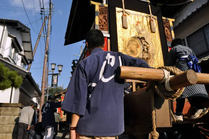 10月中旬には情緒豊かな秋祭りも