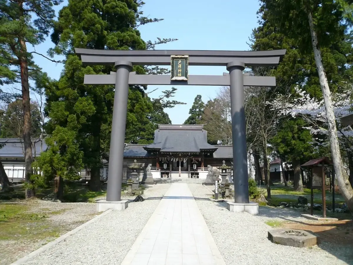 戸澤神社(写真 3)