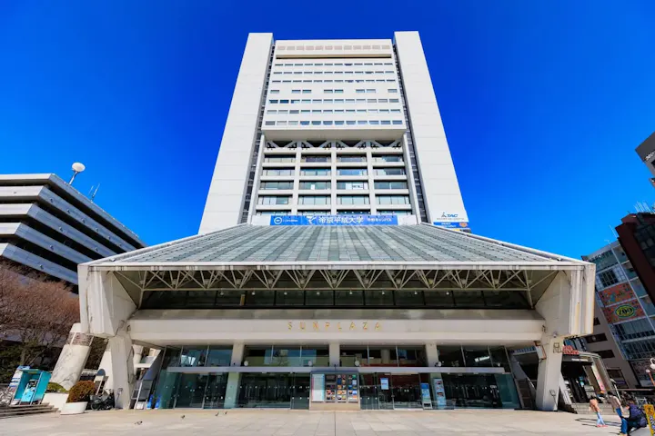 中野サンプラザの歴史と魅力を知る