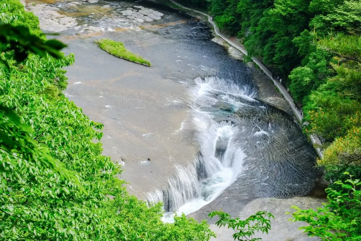 吹割の滝(写真 2)