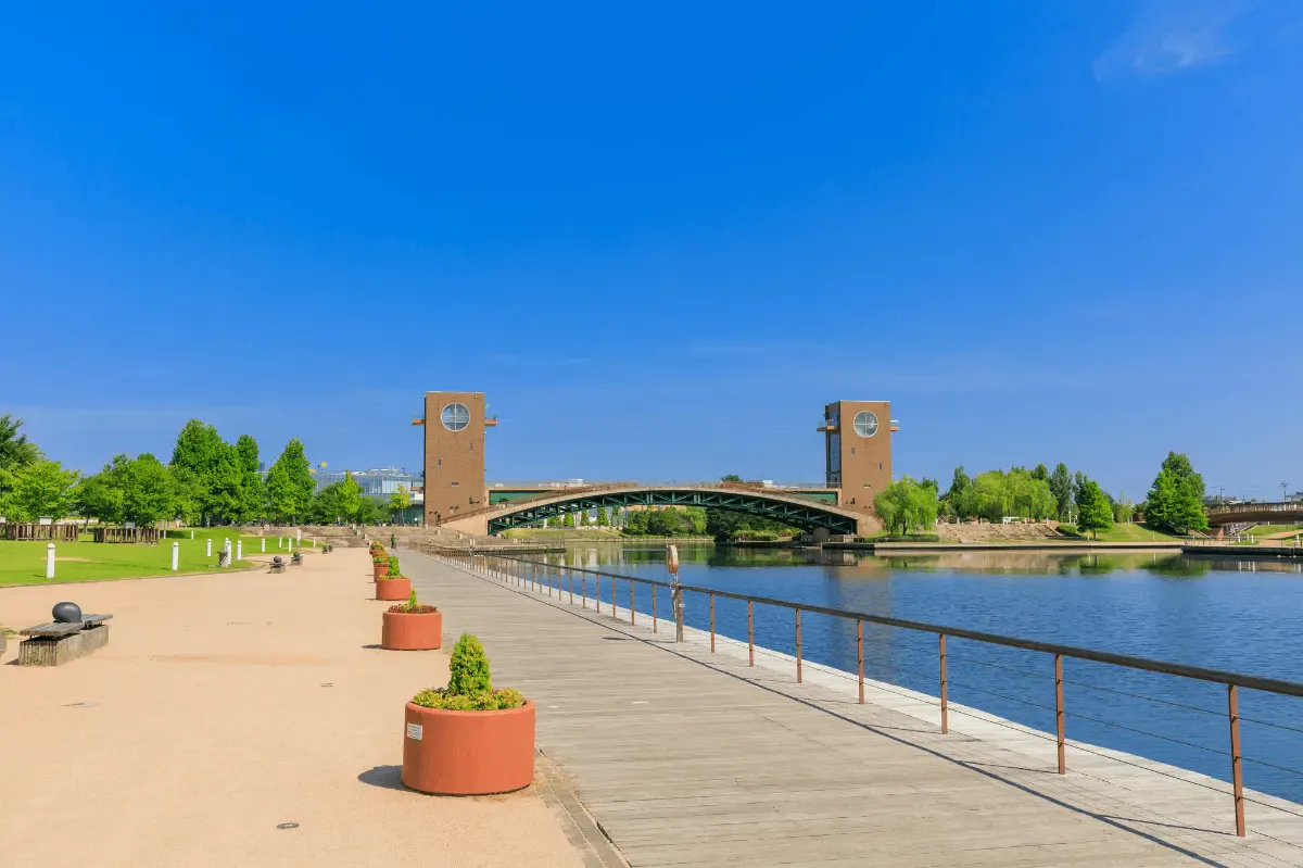 富岩運河環水公園(写真 2)