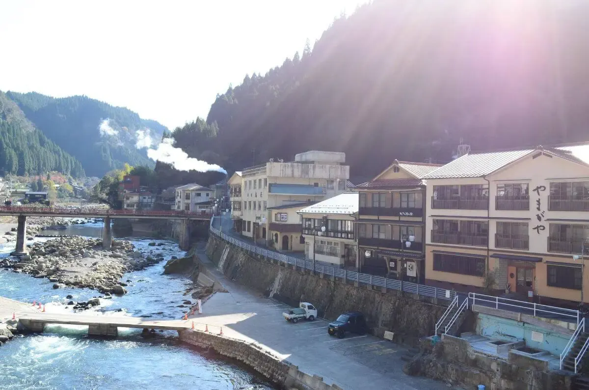 杖立温泉（写真 2）