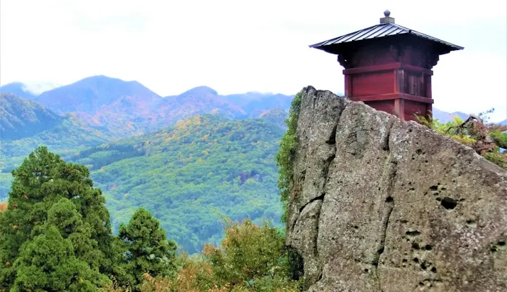 奇岩怪石からなる見事な風景！
