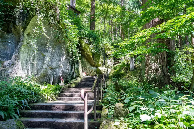 宝珠山立石寺（山寺）