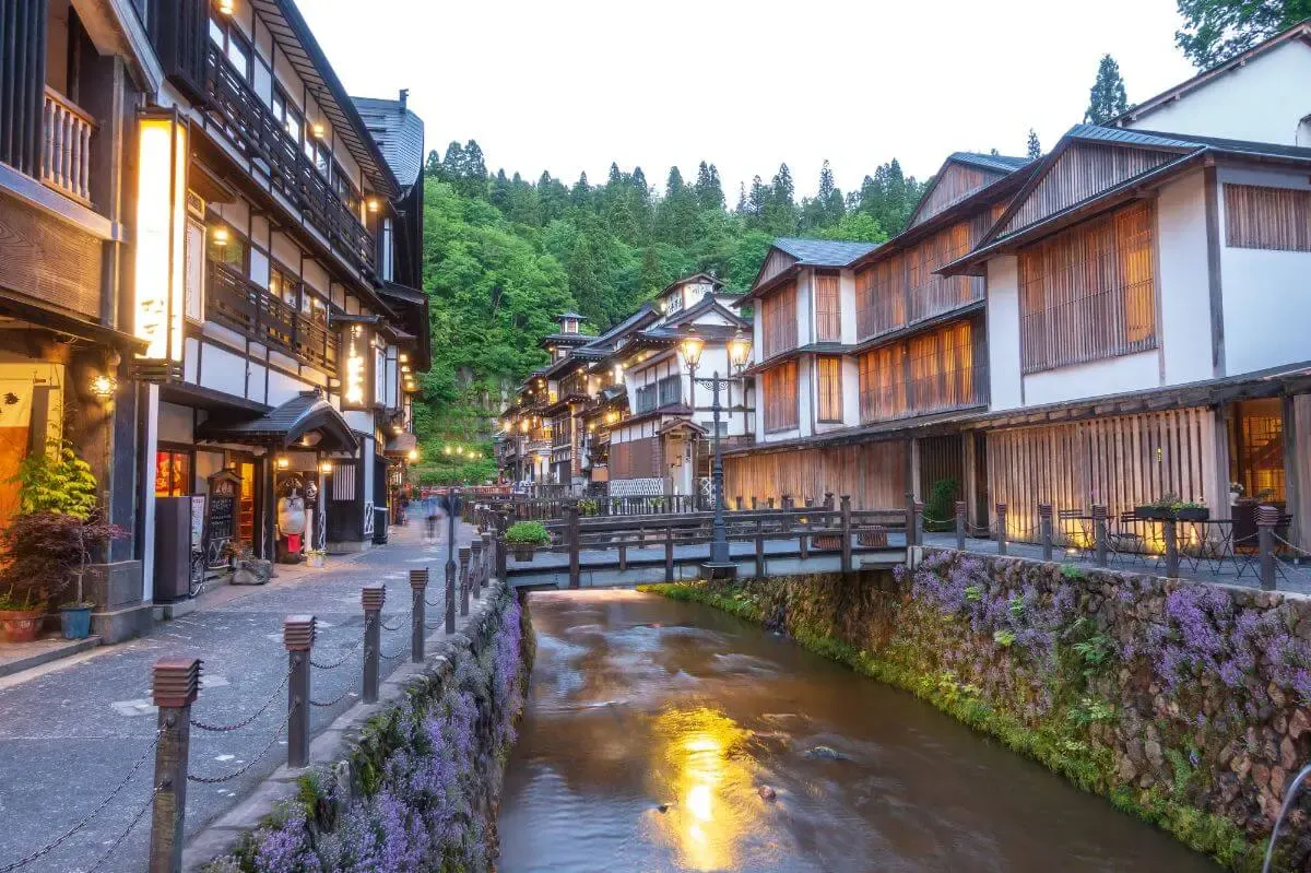 銀山温泉（写真 2）