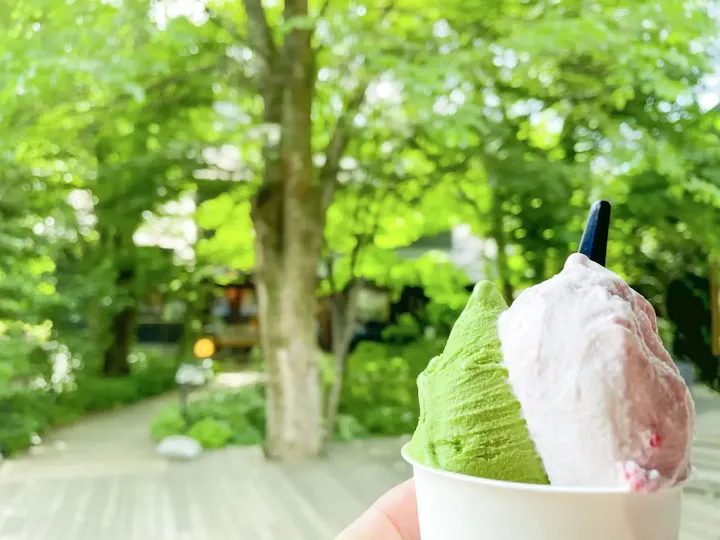 カフェやスイーツを楽しむ