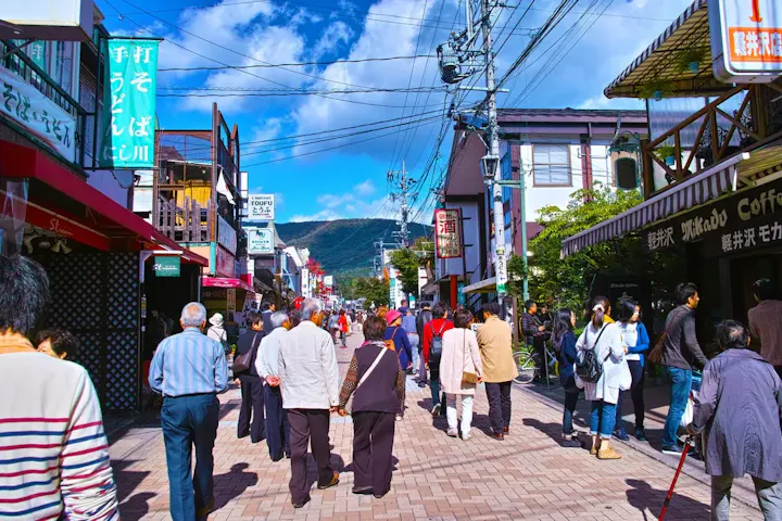 歴史ある名店からはやりの人気店まで