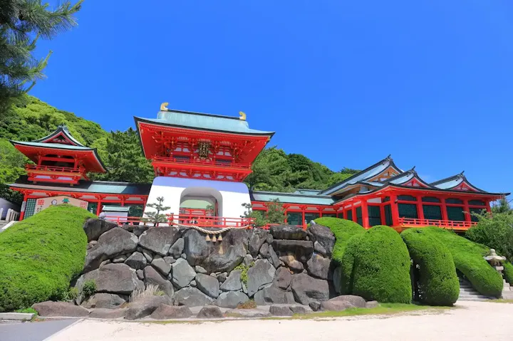 阿弥陀寺から始まった、平家一門を祀る神社