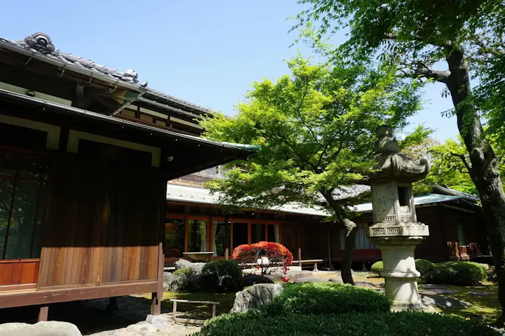 旧朝倉家住宅の回遊式庭園