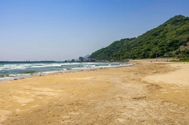 美しい景色が広がる海岸を散策しよう！