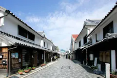 白壁の町並み(柳井市古市金屋地区伝統的建造物群保存地区)