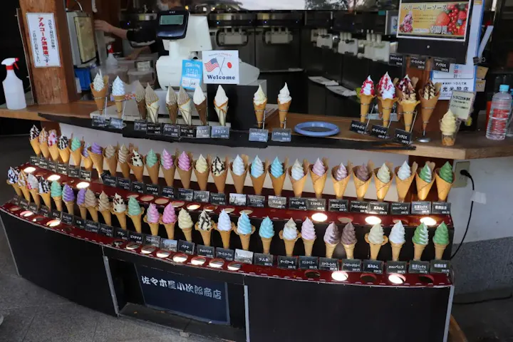 商店街で食べ歩き