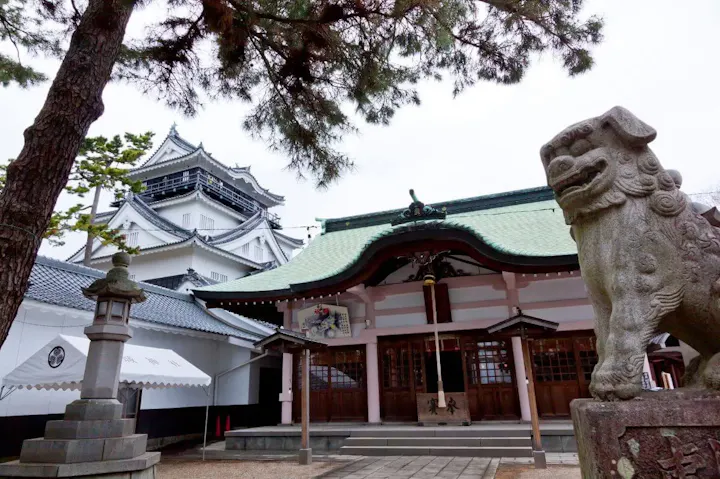 徳川家康公と本多忠勝公を祭神とする神社！