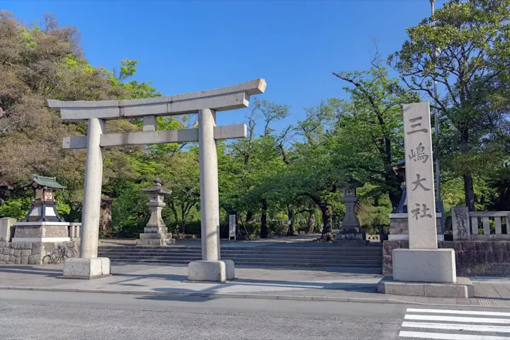神秘的な雰囲気が漂う三島大社