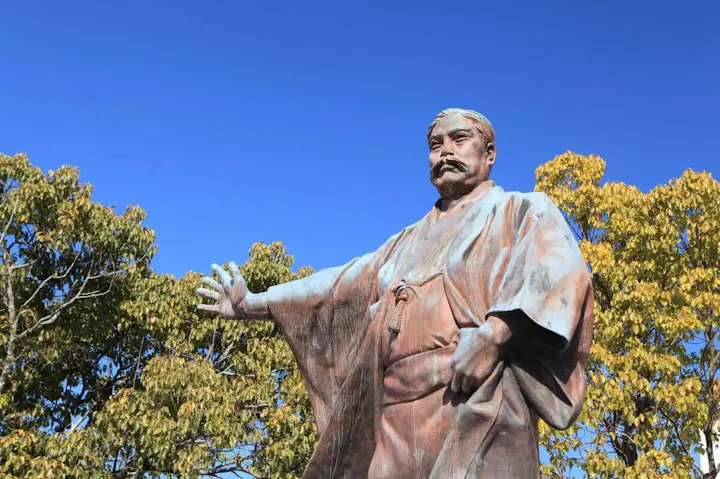 土佐偉人銅像の一つ・岩崎弥太郎銅像