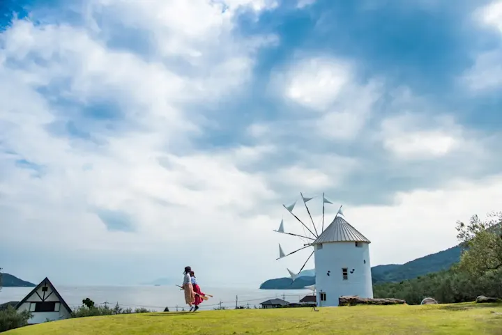 魔法のほうきにまたがってキキになれる